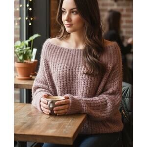 Lulu’s super soft cozy sweater